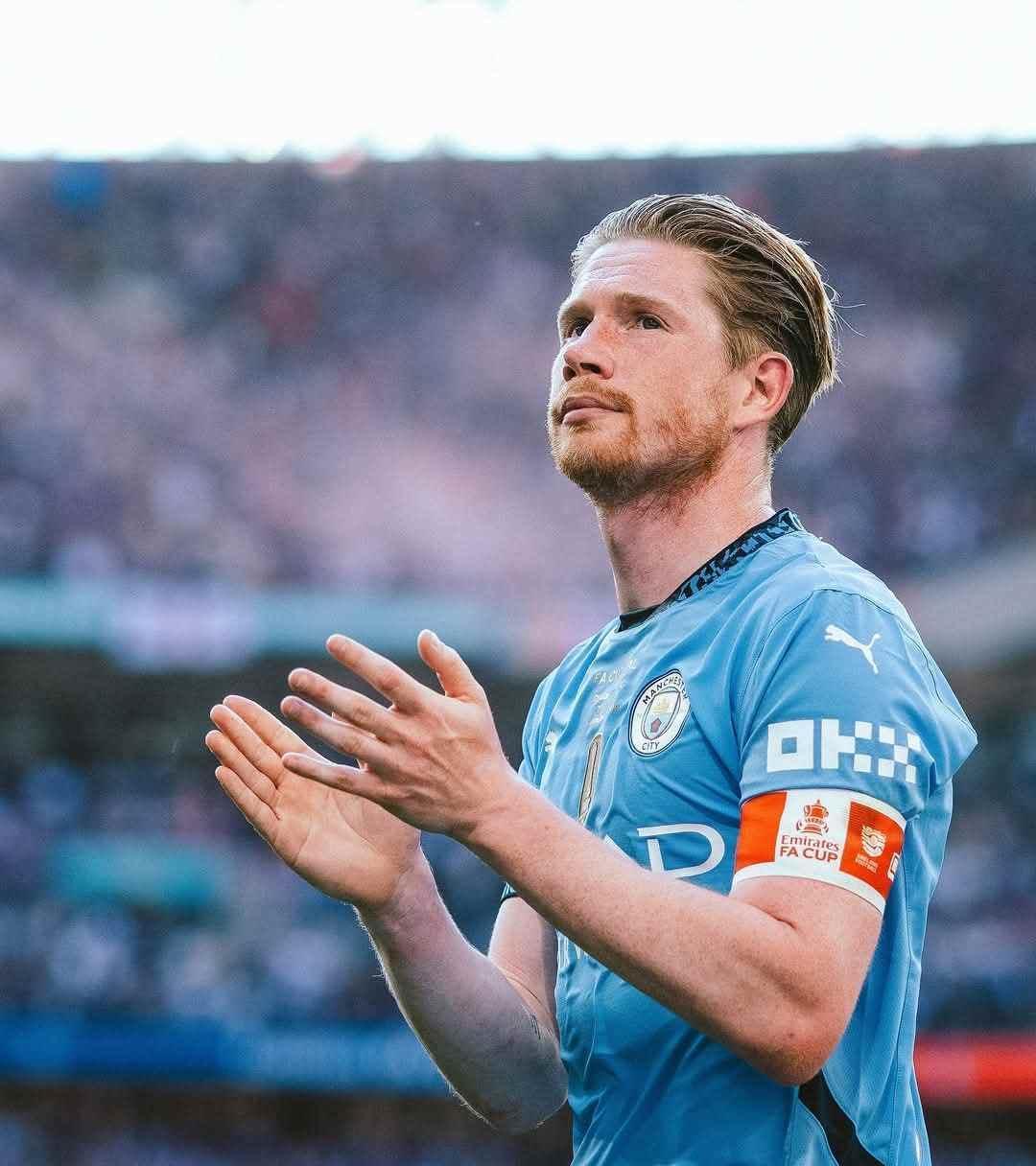 开云在线登录官网-出色防守首场状态出色，拜仁观众沸腾！，德布劳内重返赛场观众掌声雷动-开云在线登录官网