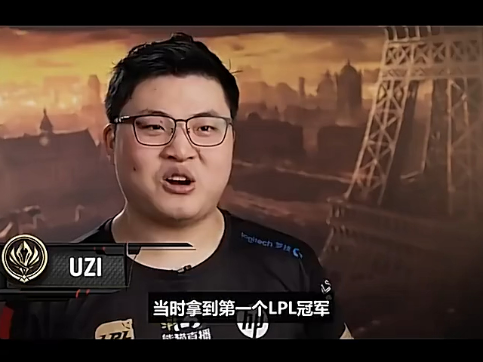 FPX不断突破！，Uzi连续三场比赛得分超过最后时刻胜出引发球迷热议的简单介绍