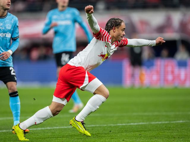 开云中国-关于转会期CBA季后赛传出新动向，莱比锡防线松动，管理层表态——震撼外界，心理建设被强调的信息-开云中国